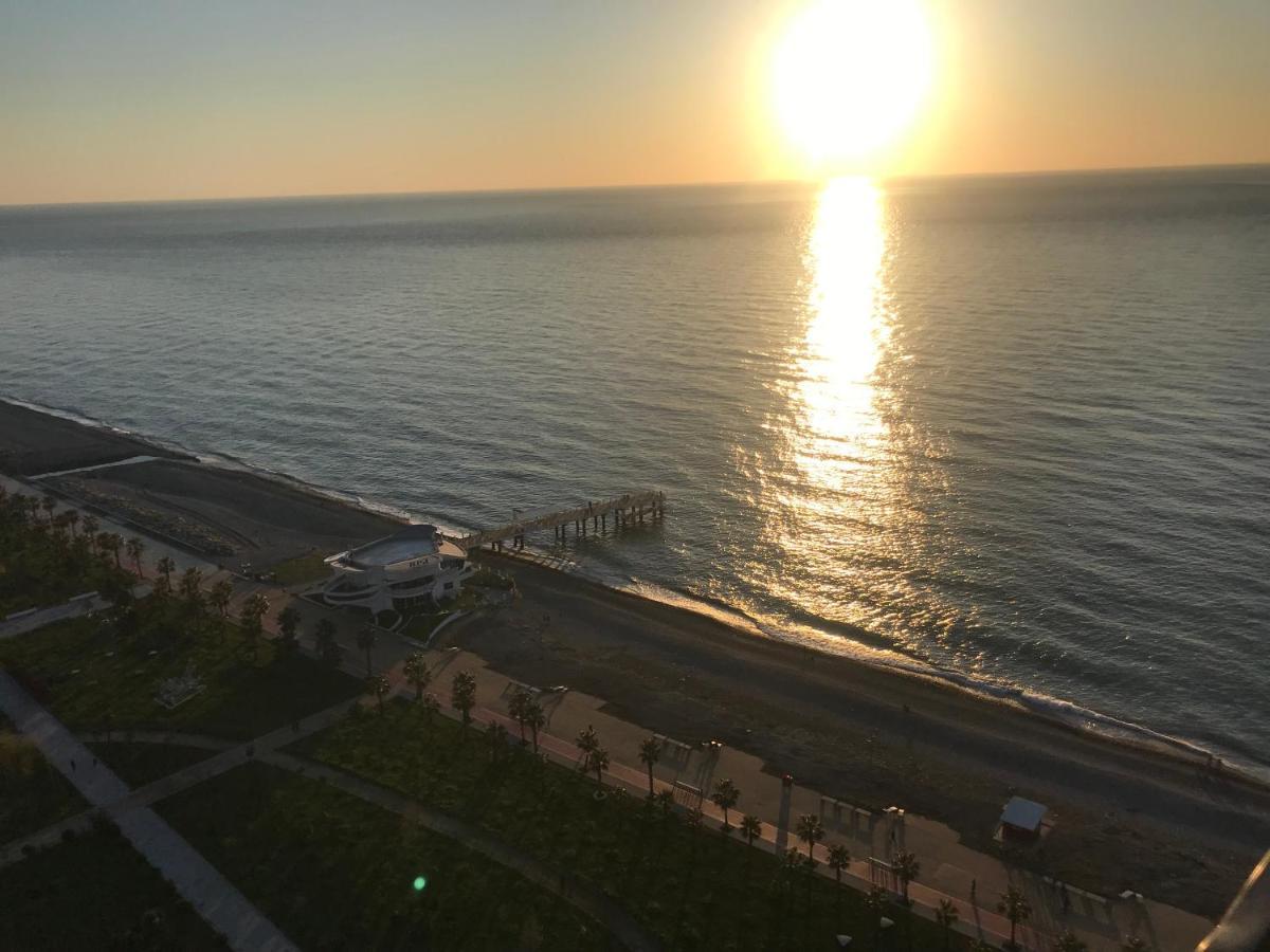 Orbi Beach Garden Batumi Exteriör bild