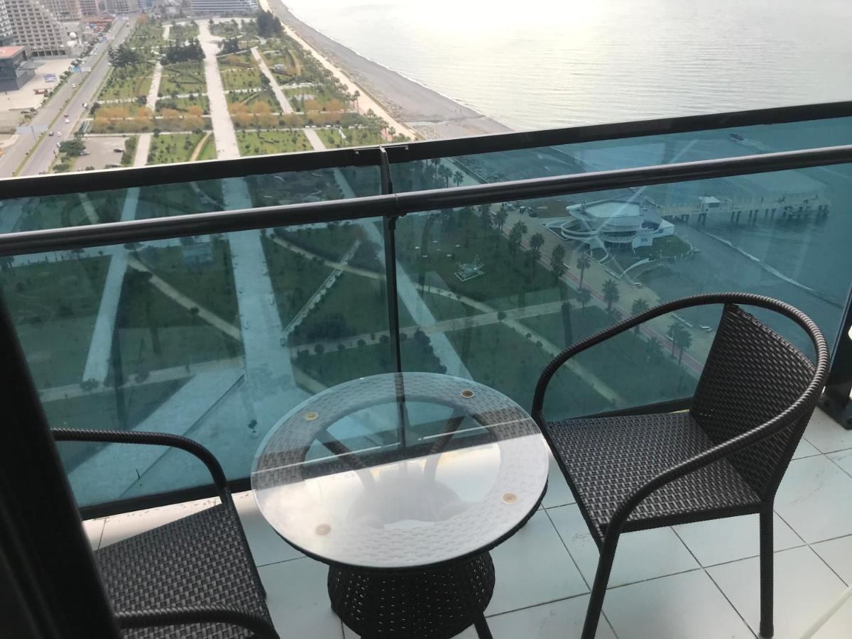 Orbi Beach Garden Batumi Exteriör bild