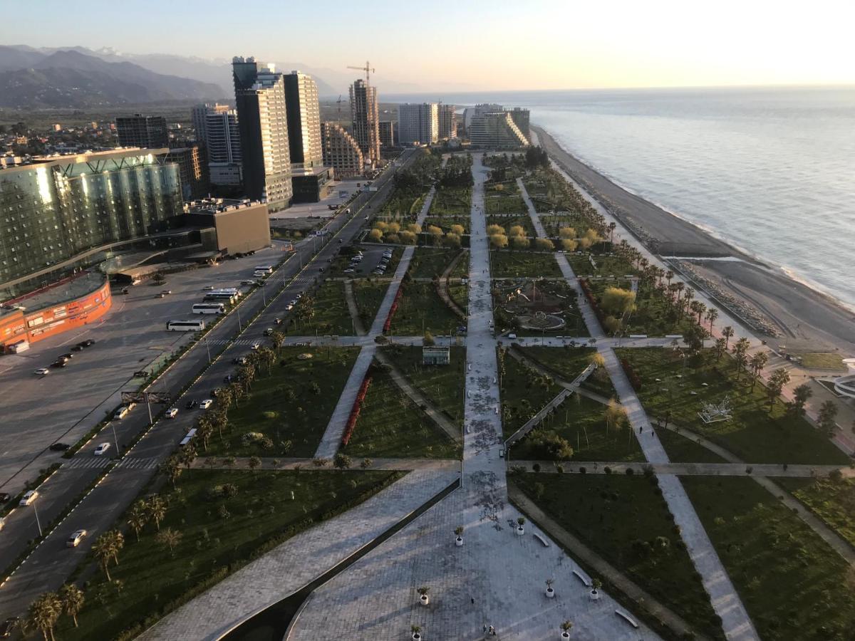 Orbi Beach Garden Batumi Exteriör bild